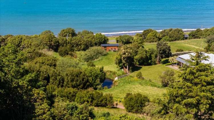 38 Cemetery Road Wainui_12