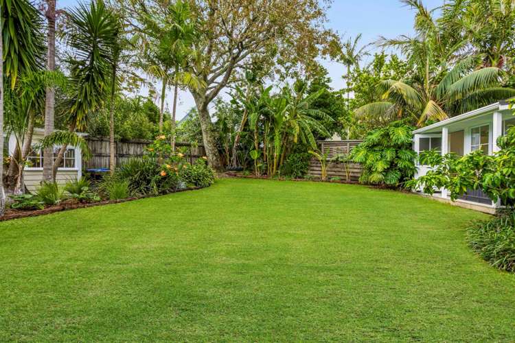 78 Rosario Crescent Red Beach_17