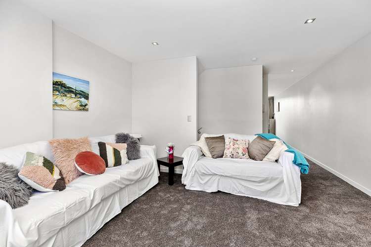 2/120 Rintoul Street Newtown_7