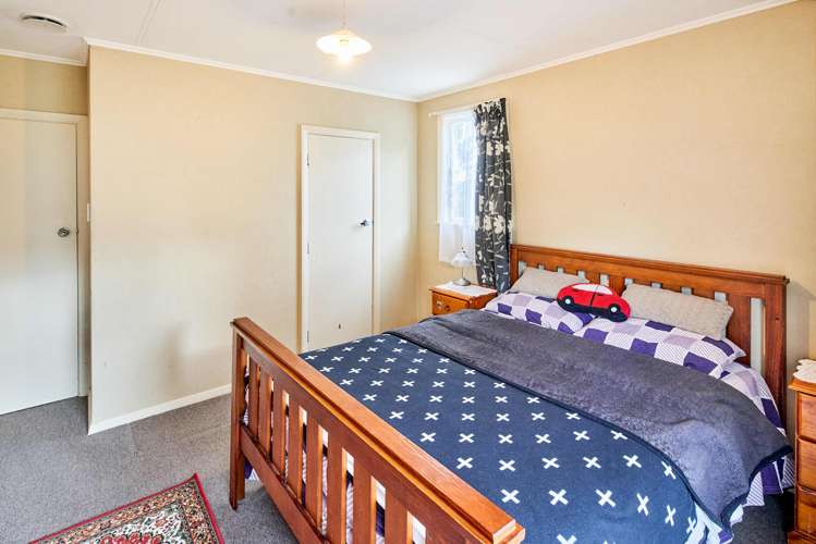 15 Kalingo Street Waitangirua_10