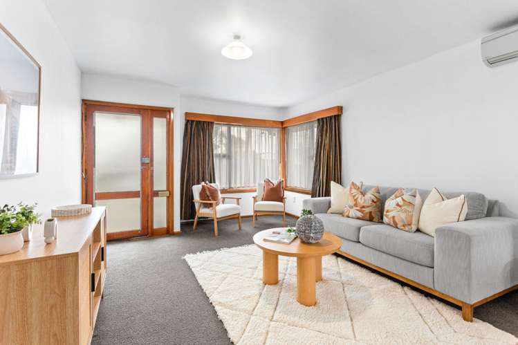 2 Ontario Place Wainoni_3