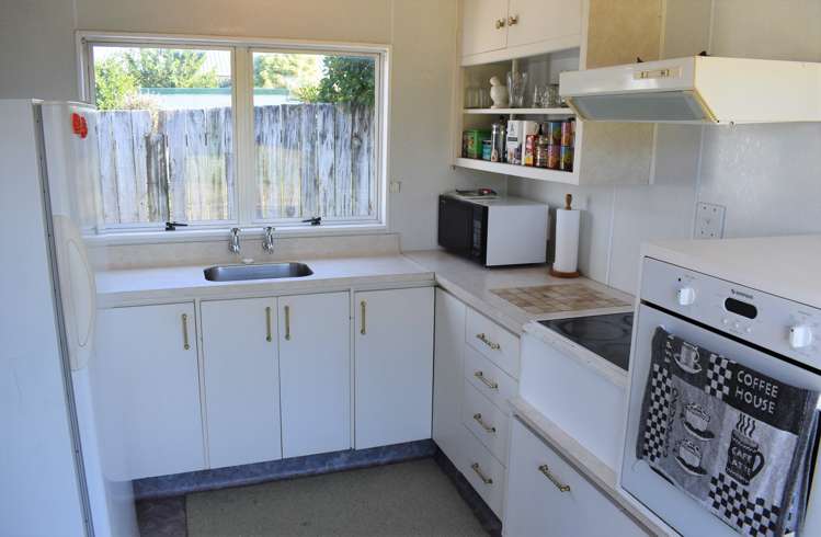 17 Drake Street Waikawa Beach_11