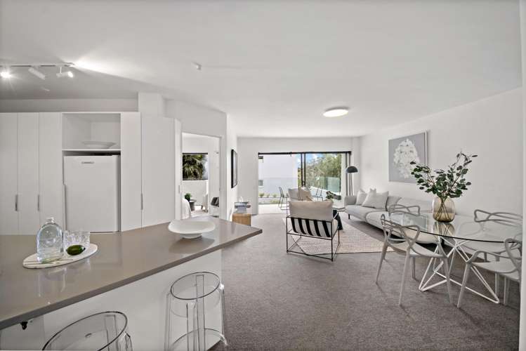 2/67 Sarsfield Street_5