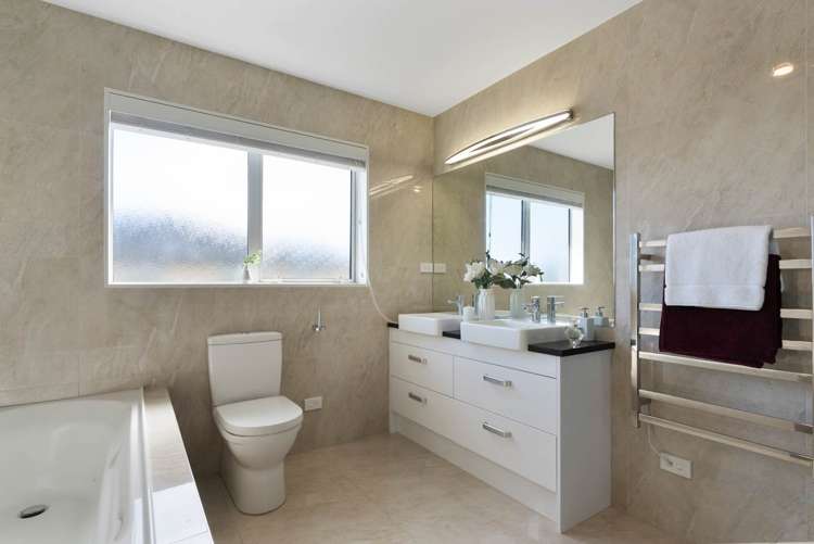 24 Mackay Drive Greenhithe_17