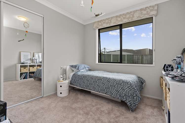 38 Tulip Drive Cambridge_12