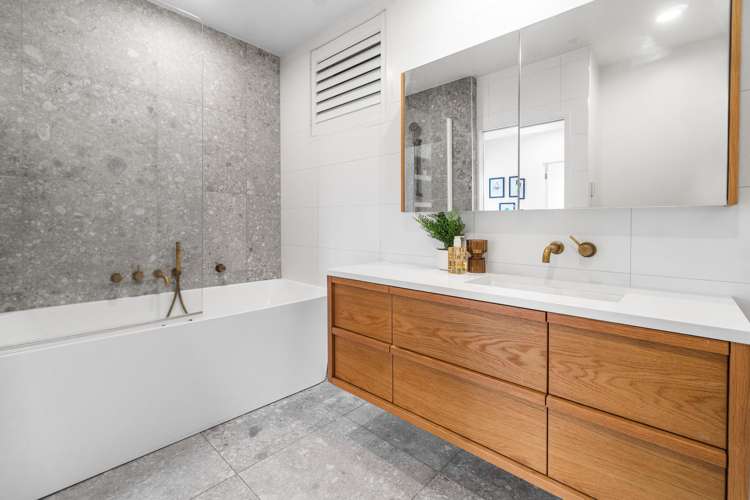 44 Grampian Road St Heliers_21