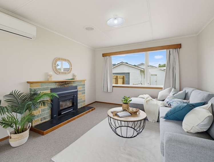 8 Mark Perreau Place Foxton_6