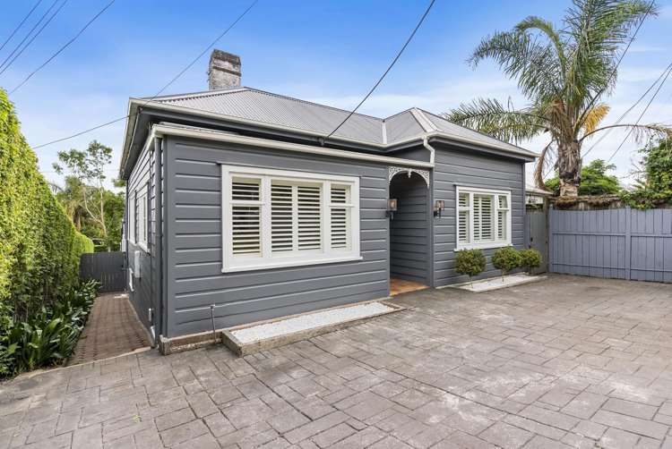 15 Albert Road Devonport_1