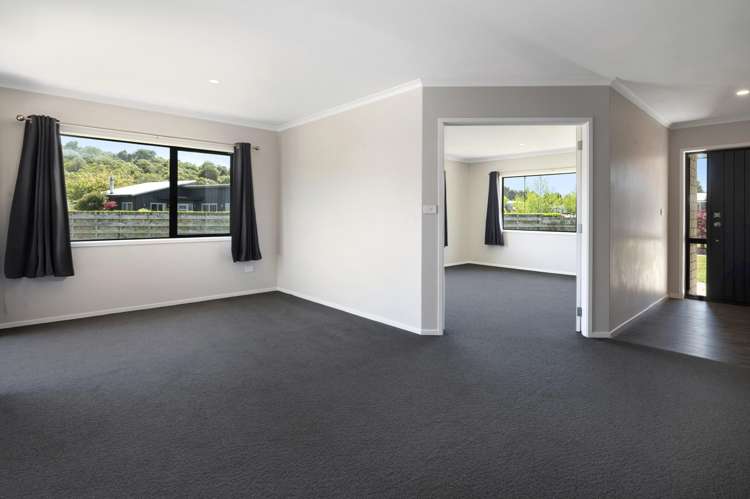 27 Pukeko Way Kinloch_10