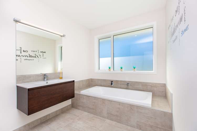 33 Baxter Michael Crescent Cambridge_24