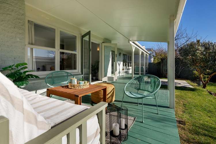 6 Belvue Crescent_0