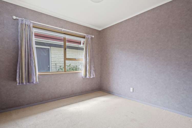 6 Davita Place Farm Cove_14