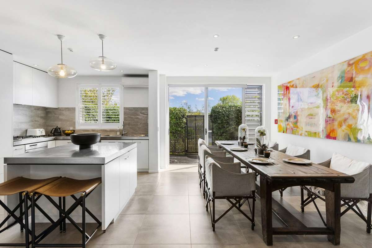 19F Blake Street_2