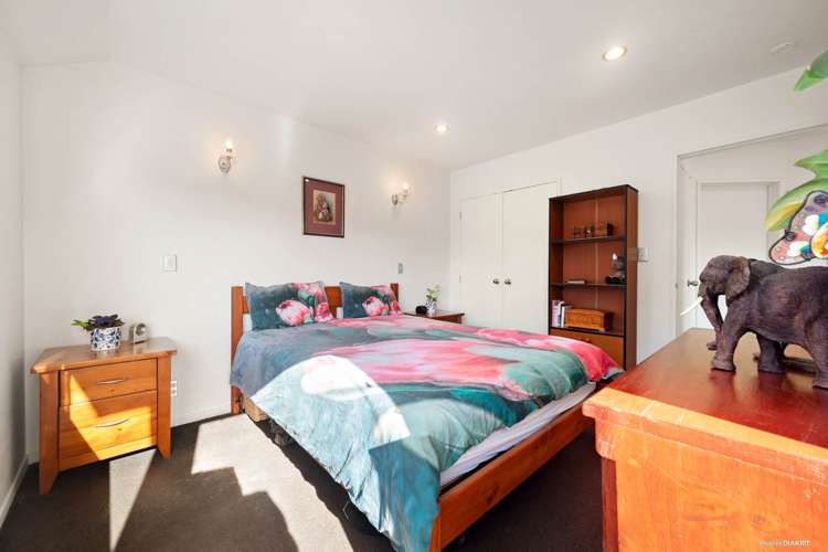 6/12 Wernham Place Northcote_11