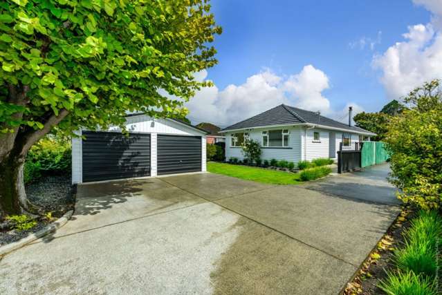 1/32 Downing Street Hoon Hay_4