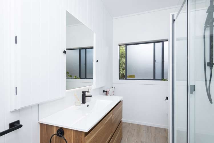 445 Nelson Road Riverdale_17