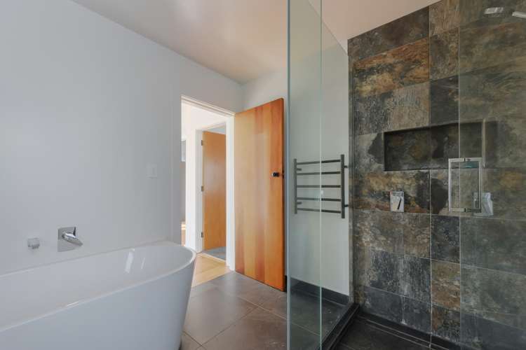 8 Jenner Road Toi Toi_8