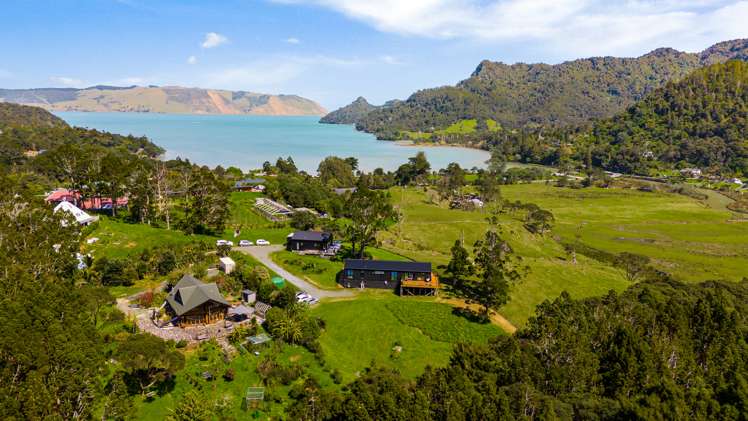 42a Upland Road Huia_28