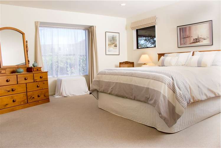 17 Ardilea Avenue Stoke_9