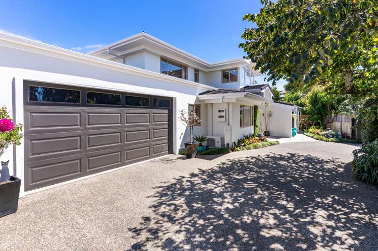 484 Beach Road Murrays Bay_28