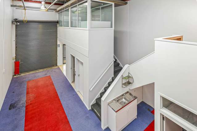 Unit B7/7-9 Tait Place Rosedale_2