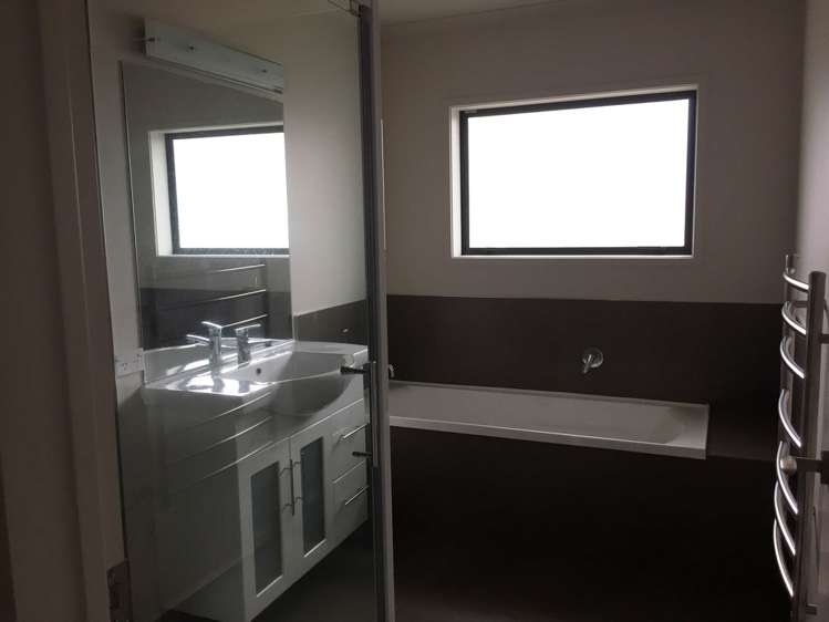 355 One Tree Point Road One Tree Point_8