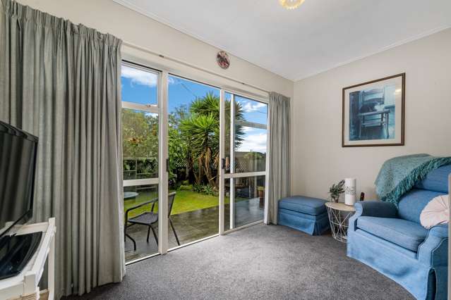 1/5 Ngaio Street Stoke_2