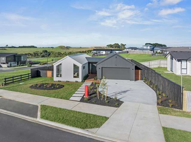 42 Opouatu Avenue Glenbrook_1