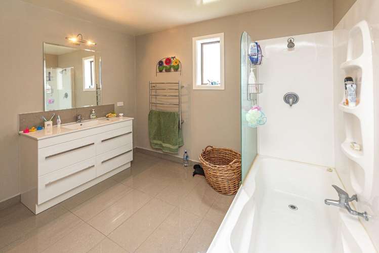 104 Glasgow Street 1235_7