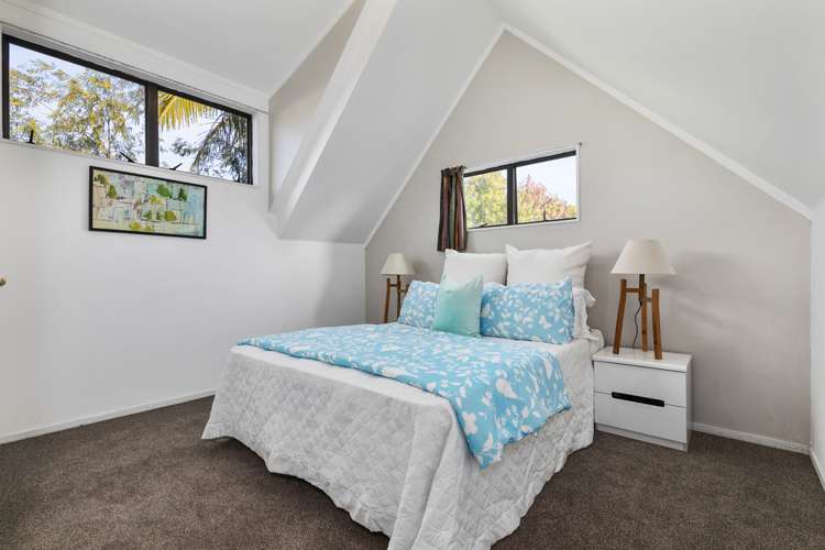 11 Titirangi Road New Lynn_7