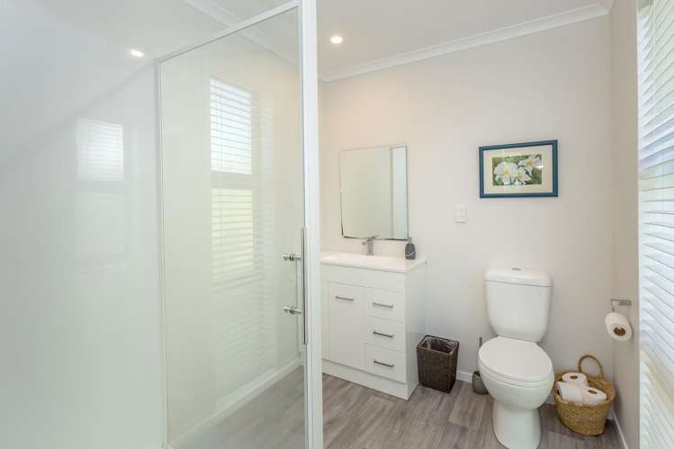 6 Balfour Crescent Castlepoint_18