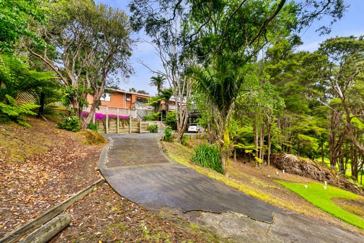 699 Huia Road Parau_13