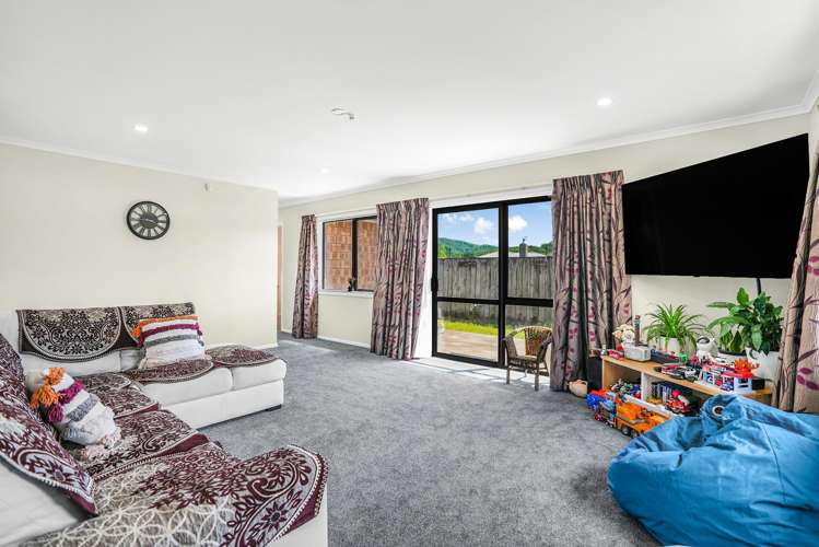 12 Fraser Colman Grove Wainuiomata_2