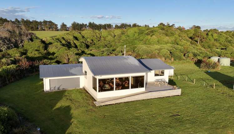 258 Jacks Bay Road Owaka_31