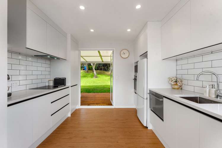 2/19 Bishopgate Street Birkdale_2