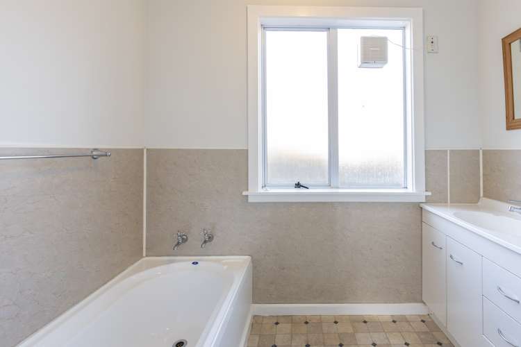 9 Russley Road Russley_8