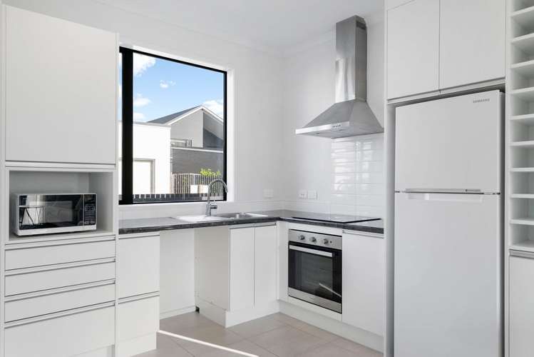 24 Frank Gill Road Hobsonville_3