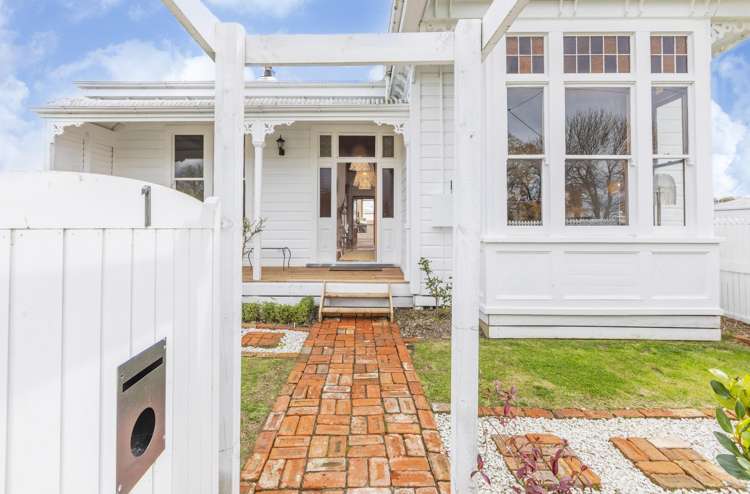 1 Russell Street Otane_1