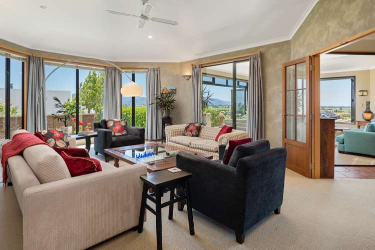 10 Ridgetop Rise Fairhall_8