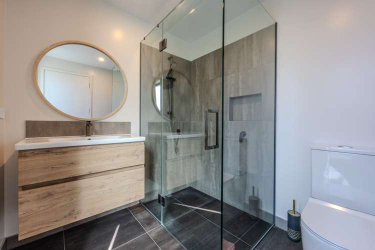 26 Pounamu Avenue Albert Town_17