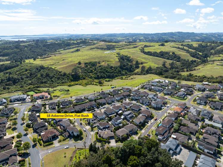 18 Askerne Drive Flat Bush_11