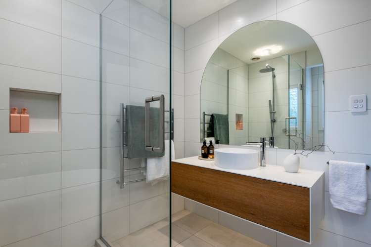 29 Cliff Road Torbay_14