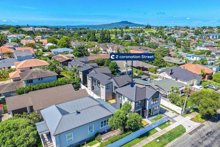 1/2 Coronation Street Belmont_15