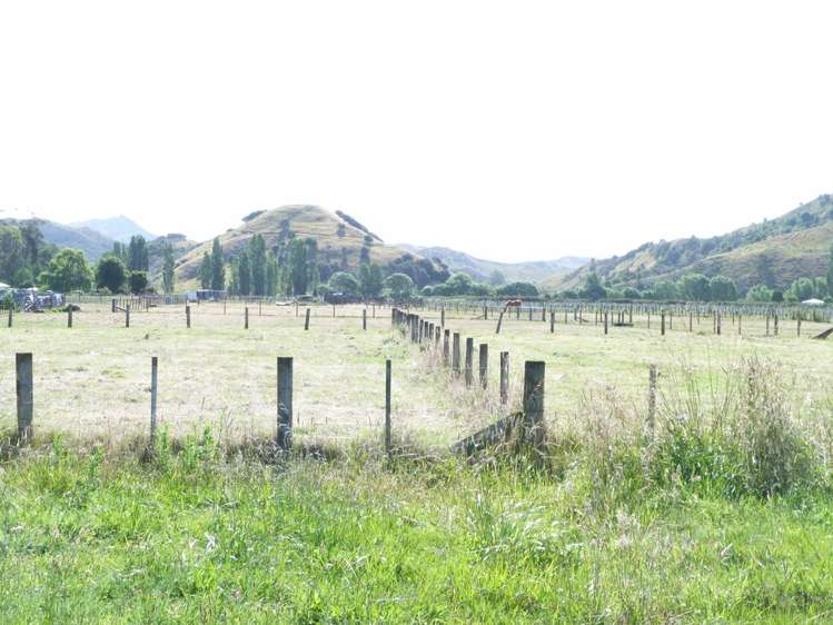 11 Parkinson Street Tolaga Bay_6