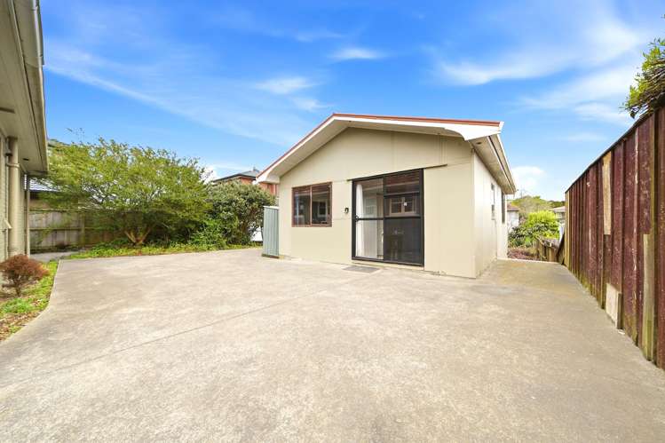 8 Renton Road Mt Albert_2