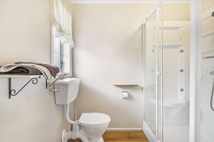 2/69 Royal View Road Te Atatu South_17