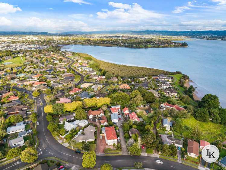 8 Carnoustie Drive Wattle Downs_40