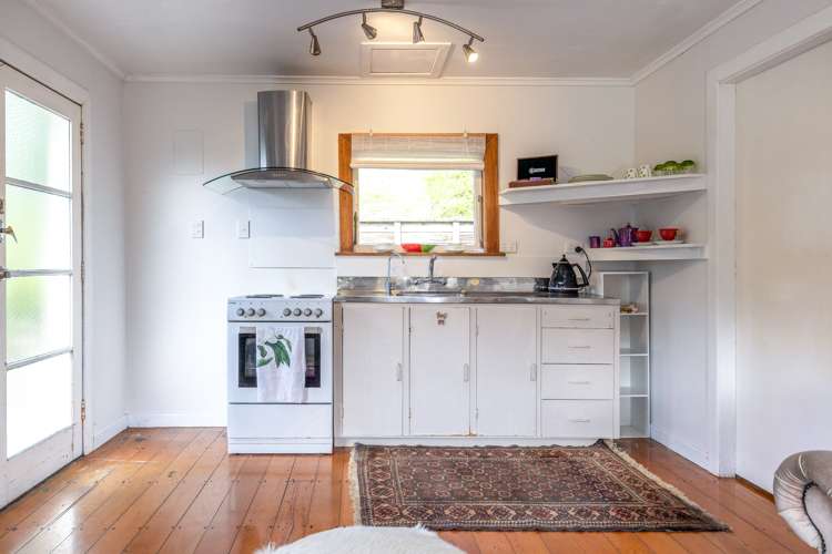 29 Ocean Road Surfdale_6