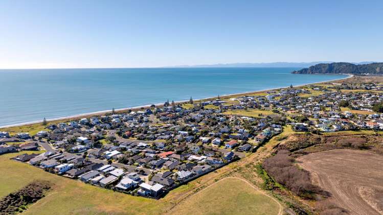 6 The Glebe Coastlands_41