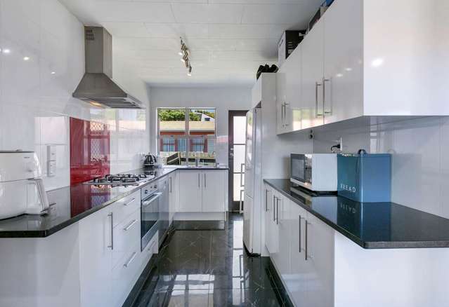 2/2 Chevis Place Pakuranga_2